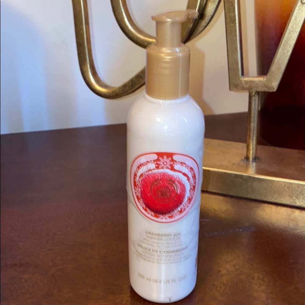 Cranberry joy Shimmer lotion
